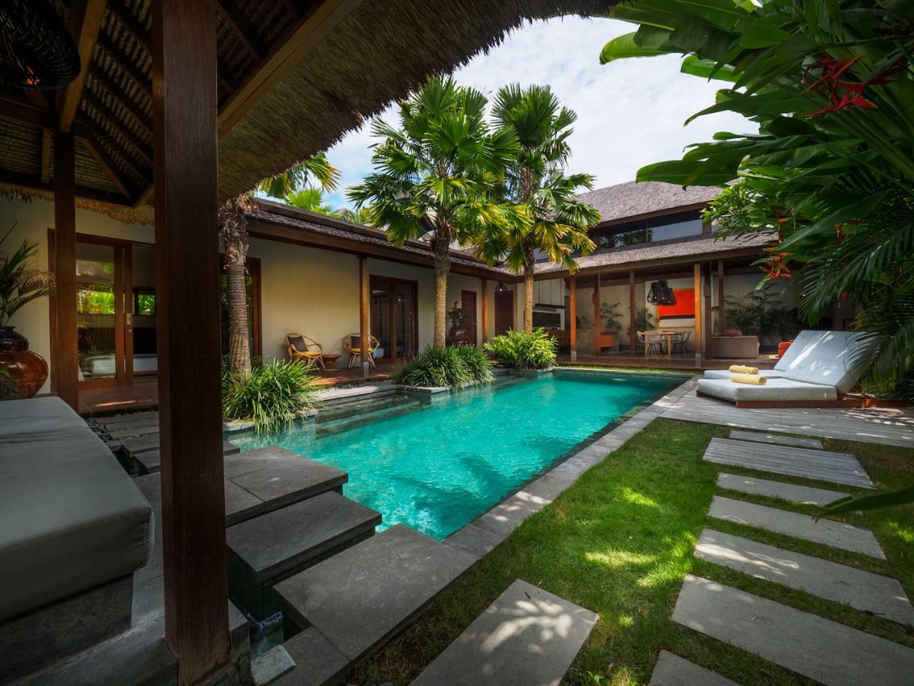 Bumbak Park Villas Canggu Exteriör bild